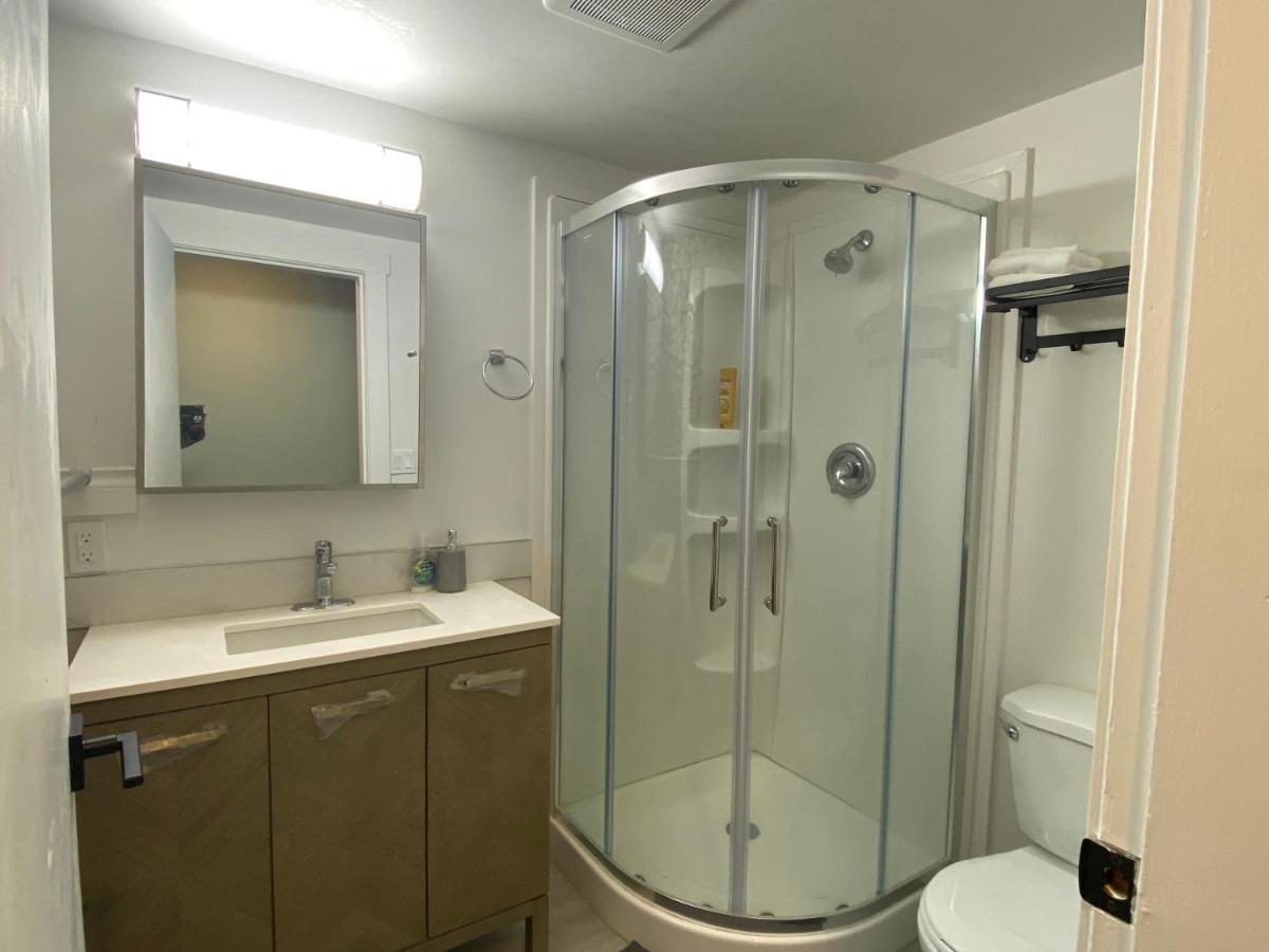 Hudson Homes Bnb 빅토리아 외부 사진